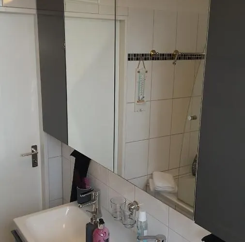 Beliebte 60qm In Zwischen Duesseldorf & Koeln Lejlighed Neuss