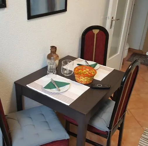 Beliebte 60qm In Zwischen Duesseldorf & Koeln Lejlighed *